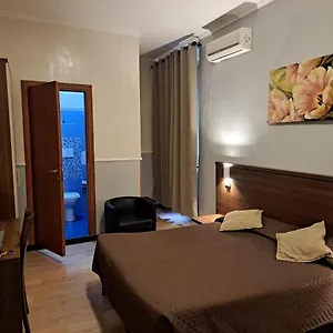Hotel Leone, Rzym
