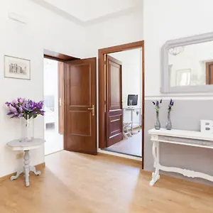 3* Bed & Breakfast Domus Merulana